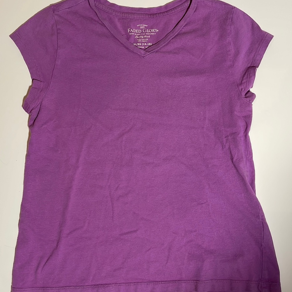 Faded Glory t-shirt size 14/16 color pu